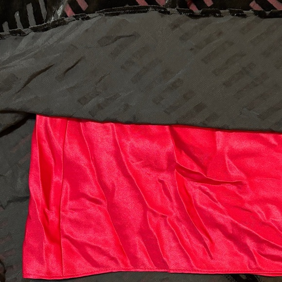 Calvin Klein Black Burnt Velvet Sleeveless Dress with Red Silk Blend Lining Sz 4 - Picture 6 of 8